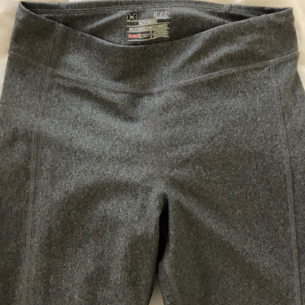 Small under armour gray leggings